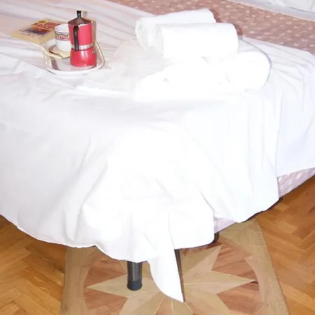 לינה וארוחת בוקר Casa Luisa ברגמו