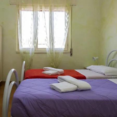 לינה וארוחת בוקר Casa Luisa ברגמו