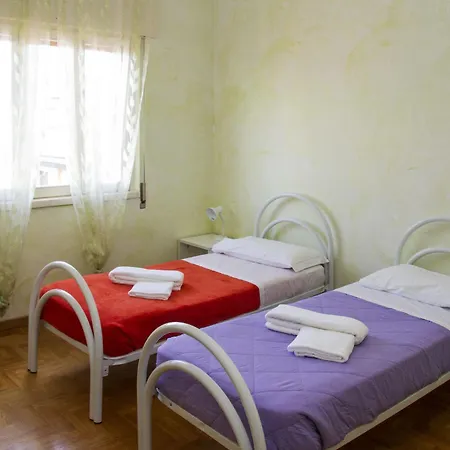 לינה וארוחת בוקר Casa Luisa